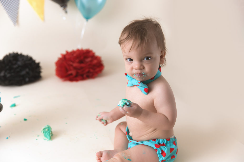 First Birthday Cake smash session