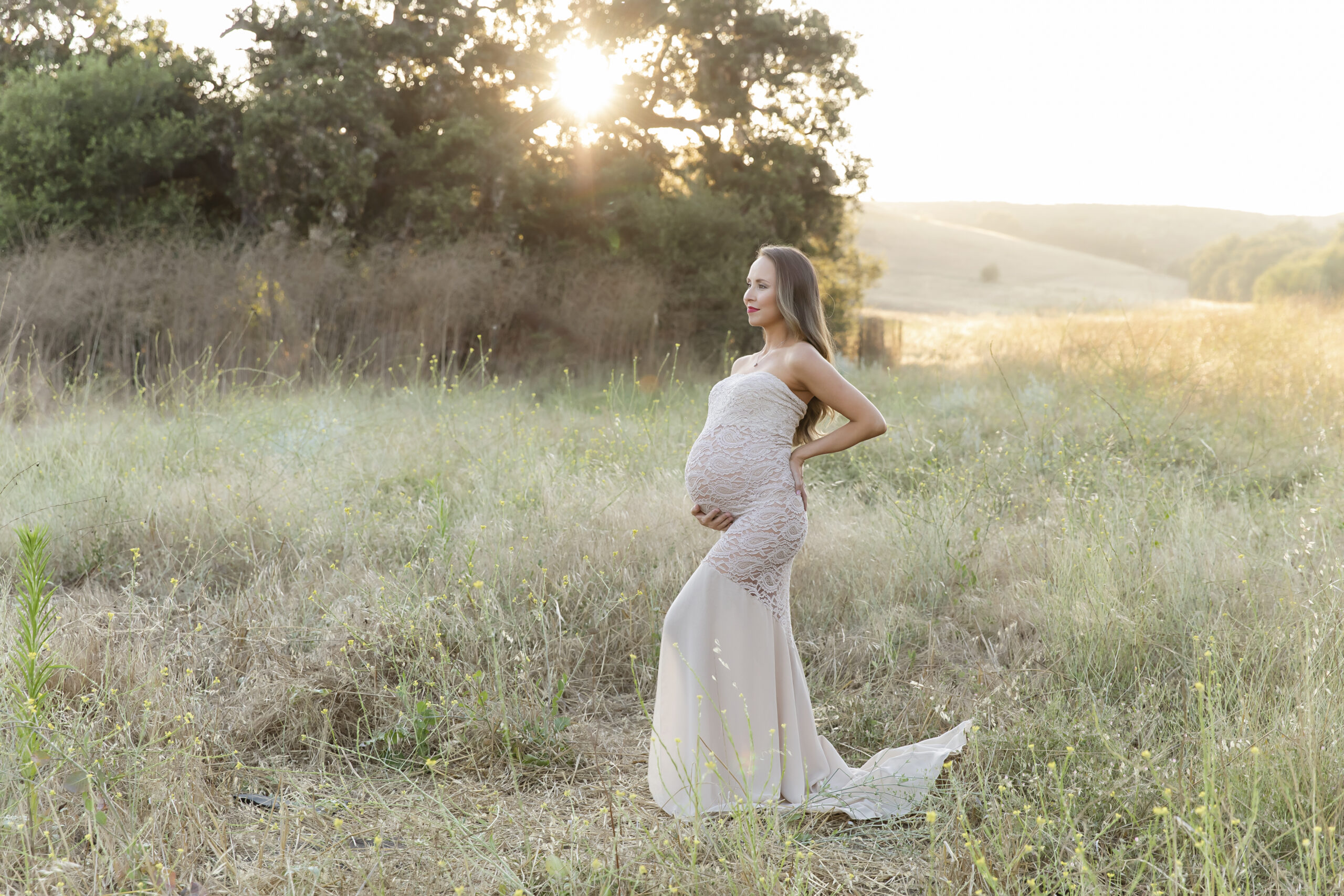 maternity photos at sunset Waco