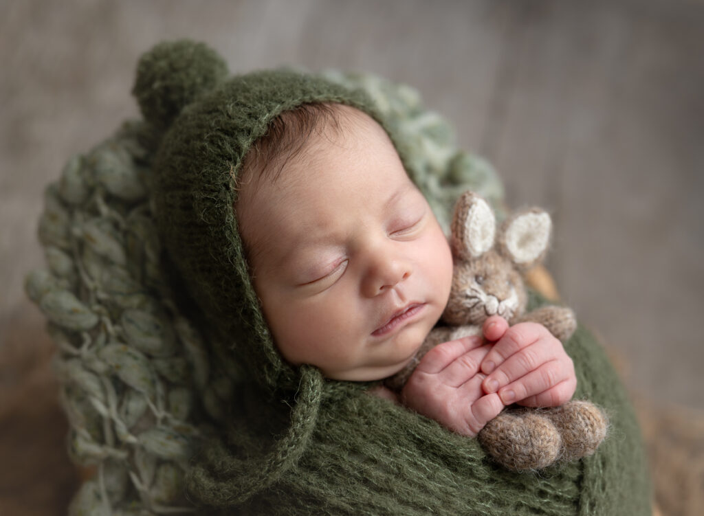 neborn photography Waco Texas - Baby with bunny
Central Texas Newborn Photos